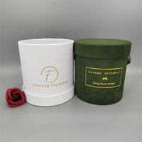 Boîtes Cadeaux Rondes Personnalisées 2026 pour Bouquets de Fleurs, Emballage en Velours Vert et Blanc avec Matériaux Recyclés, Lamination Mate et Estampage à Chaud