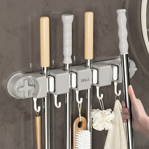 Support <span class=keywords><strong>mural</strong></span> pour balai et serpillière en plastique, fixation sans perçage pour porte de salle de bain, étagère arrière, crochet de suspension pour balai et serpillière - Product Image 3