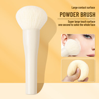 Pinceau de maquillage rond beige en poils synthétiques avec manche souple en plastique pour fond de teint et fard à joues, outil de beauté pour le visage, logo personnalisé, vente en gros