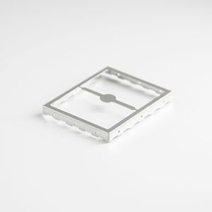 Cache de protection RF BOSS en acier inoxydable BS-124 pour applications tactiles, non ventilé, conducteur - Product Image 2