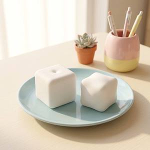 Juguete Antiestrés de Tofu de Levantamiento Lento NHD O-241, Cubo Educativo 3D de 5.5cm, Juguete Sensorial Realista de Repostería para Apretar, Mochi para Jugar - Product Image 6
