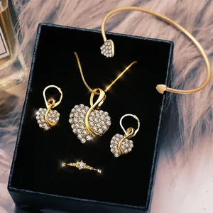 LefengJewelry üreticisi en çok satan sınır ötesi takı seti kalp elmas kolye küpe kadın takısı ve aksesuarları
