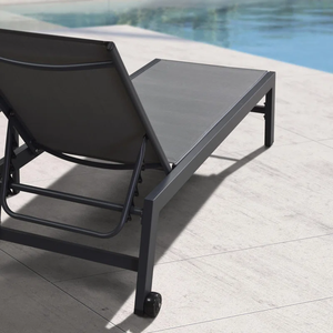 Juego de <span class=keywords><strong>2</strong></span> <span class=keywords><strong>tumbonas</strong></span> comerciales francesas modernas para exteriores, <span class=keywords><strong>tumbonas</strong></span> apilables de jardín, chaise, marco de aluminio para Park Pool Villa - Product Image 5