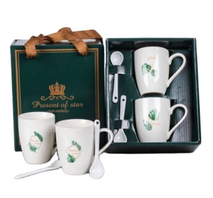 Ensemble de tasses en céramique créatives pour <span class=keywords><strong>couple</strong></span> Tasse à café adorable pour la Saint-Valentin Noël Retour à l'école Promotions <span class=keywords><strong>Cadeau</strong></span> - Product Image 1