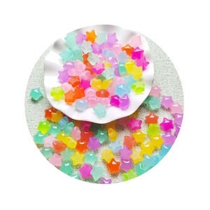 100 Piezas de Cabujones de Resina con Forma de Estrella para Proyectos de Arte, Decoración del Hogar, Kits de Abalorios para Niños, Manualidades de Joyería y Dijes - Product Image 3