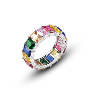 Anillo de Eternidad Completo de Cobre con Circonitas Baguette, Bañado en Color, Banda de Eternidad con Circonitas Cúbicas Baguette - Product Image 1