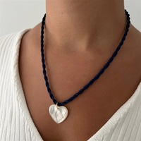 Collar con Colgante de Corazón y Cruz de Estilo Vintage 2025, con Perla de Agua Dulce, Joyería para Mujer, Regalo