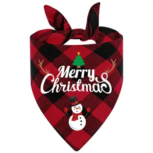 Individuelle Weihnachts-Geburtstag Hundebandanas klassisches Dreieck Frohe Weihnachten Druck Herbst Weihnachten Haustier-Schal Biben Taschentuch Geschenke