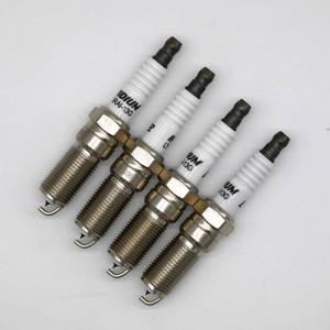 Iridyum otomobil parçaları benzinli yakıt tipi için yeni motor ateşleme bujisi L3Y218110 - Product Image 5