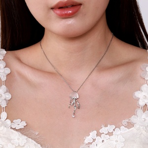 Collar de Medusas para Mujer, Colgante de Medusa Oceánica, Joyería de Moda con Medusas, Regalos para Ella en el Día de San Valentín y el Día de la Madre - Product Image 3