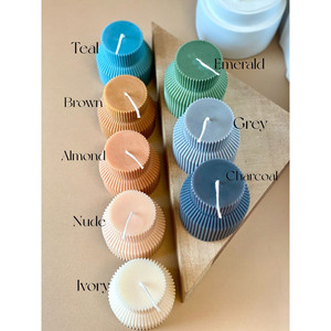 Vela con forma de escultura de dama velada grande - Product Image 2