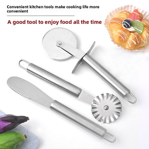 Espátula <span class=keywords><strong>para</strong></span> mantequilla SS430, herramienta de Cocina 3 en 1, rallador de mantequilla, rallador de borde dentado, verduras y frutas picadas - Product Image 3