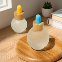 Botol Serum Kaca Datar Polesan Mewah dengan Tutup Kayu Gelap untuk Perawatan Kulit, Riasan, dan Kecantikan (dengan Pipet)