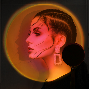 Lampada da tavolo a LED RGB con luce da <span class=keywords><strong>tramonto</strong></span> con ombra nera per camera da letto e foto dal vivo - Product Image 4