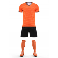 Tenues de football personnalisées à faible MOQ pour équipes scolaires – Maillots de sport imprimés sur mesure