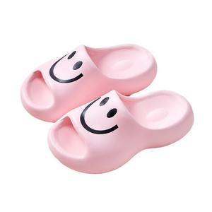 Nouvelles sandales d'été décontractées pour hommes et femmes avec un design mignon de <span class=keywords><strong>visage</strong></span> souriant, tongs pour femmes, tongs antidérapantes douces et confortables - Product Image 6