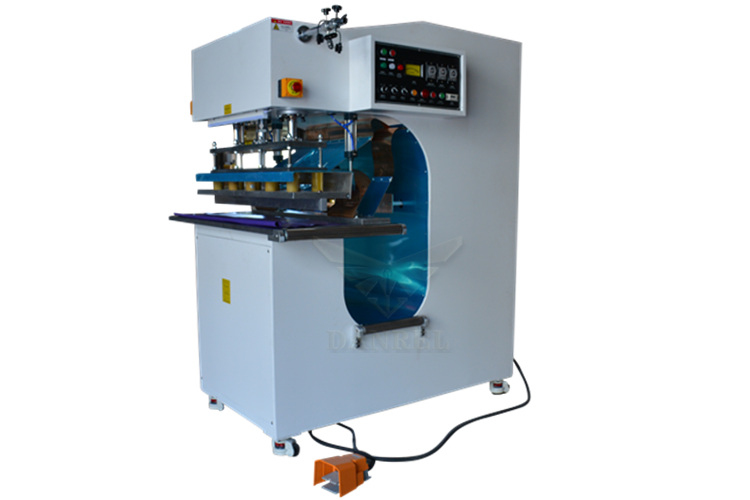 10KW High Frequency PVC Flex Banner Welder Radio Frequency Sign & Billboard Welding Machine