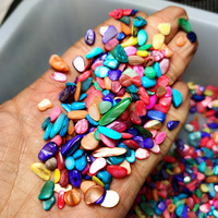 Vente en gros de graviers de quartz naturel poli, de coquillages colorés et de pierres roulées pour le bricolage