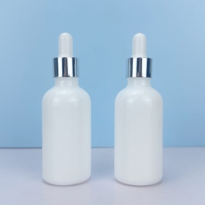 Botella de Vidrio Sólido Opal Blanco con Gotero y Anillo Plateado de 10ml, 15ml, 30ml, 1 oz, 50ml, 100ml para Envasado de Suero, Aceite Esencial y CBD - Product Image 2