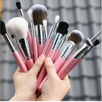 Ensemble de 24 pinceaux de maquillage blancs à poils synthétiques, pour le visage et les yeux, avec emballage personnalisé – Outils de maquillage très demandés
