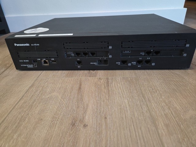 Kx-ns700 Compact Hybrid Communication Platform Lcot6 Dlc8