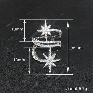 Anello di Lusso Europeo con Micro Incastonature a Stella, Ornamento Geometrico Multistrato - Product Image 4