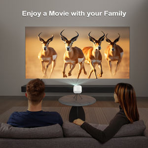 โปรเจคเตอร์พกพาขนาดเล็ก ระบบแอนดรอยด์ รองรับ WiFi 6 ความละเอียด 4K <span class=keywords><strong>HD</strong></span> ฉายระยะใกล้ รองรับ 3D แบตเตอรี่ในตัว ลำโพงในตัว ฉายภาพกลางแจ้ง ขนาด 200 นิ้ว เหมาะสำหรับการตั้งแคมป์ - Product Image 4