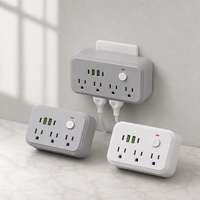Adaptateur de voyage CE, prise standard américaine, 6 prises, bloc d'alimentation industriel USB avec 2 ports USB A et 2 ports Type-C, noir et blanc