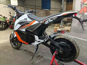 Motocicleta <span class=keywords><strong>Duke</strong></span> 250 Usada con Embrague Deslizante Incluido - Product Image 5