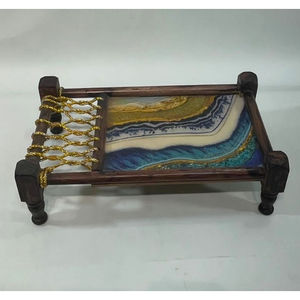 Bandeja de Madera Artesanal para Servir Comida, Pieza Funcional de Diseño Elegante, Precio de Mayoreo - Product Image 2