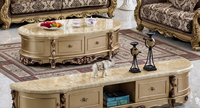 Ensemble table basse et meuble TV en marbre beige crème, structure en bois massif, écologique, durable, plateau surdimensionné, finition personnalisée, style moderne pour salon