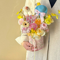 Élégant et charmant panier à fleurs en papier recyclé imprimé, boîte cylindrique florale pour bouquet frais, arrangement cadeau de fête