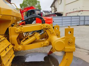 รถดันดินตีนตะขาบ CAT D6G มือสอง ใช้งานน้อย ต้นฉบับจาก Caterpillar พร้อมหัวริปเปอร์ สำหรับงานก่อสร้างดิน - Product Image 2