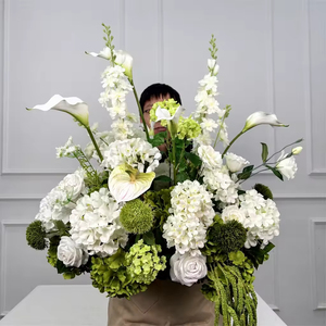 Venta al por Mayor de Decoración Floral Realista para el Pasillo de Boda, Ramo de Flores Artificiales Verdes y Blancas de 70 cm - Product Image 1
