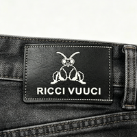 Étiquettes personnalisées en cuir véritable sérigraphiées avec motifs d'insectes de dessin animé pour vêtements, jeans, accessoires de couture, fabricant OEM