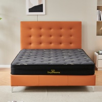 Minimalistisches Luxus-Bettgestell aus PU-Leder mit Handgeknöpftem Kopfteil, Robuster Lattenrost, Stilvolles Weiches Bett für Gäste