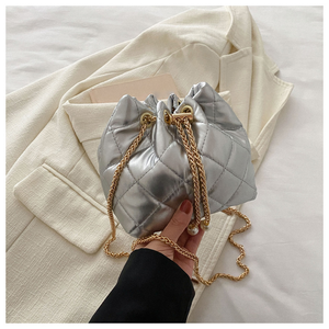 Quilted crossbody/shoulder bucket bag, simple new style, chain strap, trendy casual bag - Product Image 6