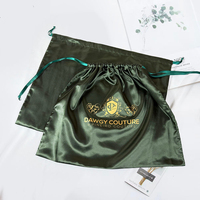 Sac en satin vert avec cordon de serrage, personnalisé avec logo en or, luxueux, élégant, réutilisable, pour le rangement et la protection des cadeaux