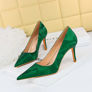 <span class=keywords><strong>Scarpe</strong></span> da Donna Eleganti e Sexy <span class=keywords><strong>con</strong></span> <span class=keywords><strong>Tacco</strong></span> Alto a Spillo, Punta Affusolata e Paillettes per Cerimonie - Product Image 1