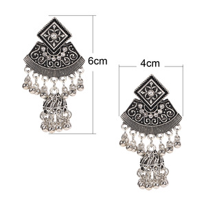 Pendientes Étnicos de Aleación de Zinc con Baño de Oro Antiguo, Diseño Floral con Engaste de Bisel, Joyería de Fiesta para Mujer - Product Image 3