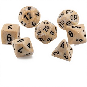 Jeu de <span class=keywords><strong>dés</strong></span> polyédriques <span class=keywords><strong>Chessex</strong></span> CHX27402 - 7 <span class=keywords><strong>dés</strong></span> en marbre ivoire et noir pour jeux de rôle - Product Image 1