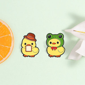 Set de Broches Esmaltados de Patos Amarillos Adorables, 2 Estilos: Sombrero de Copa y Sombrero de Rana, para Decoración de Mochilas - Product Image 1