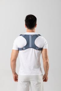 Oubliez de l'enfiler, ce correcteur de <span class=keywords><strong>posture</strong></span> ultra léger pour une correction d'alignement subtile et efficace - Product Image 5