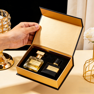 Boîte d'emballage de parfum cosmétique de luxe en <span class=keywords><strong>carton</strong></span> rigide avec logo personnalisé, 30 ml, avec fermeture magnétique - Product Image 3