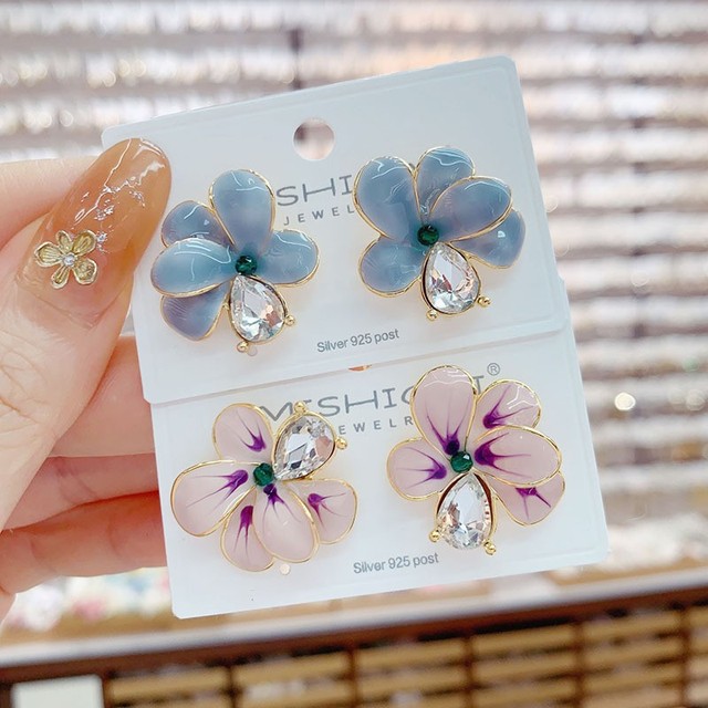 2026 Wholesale Fashion Stud Earrings Personalized Metal Elegant Temperament Flower Earring