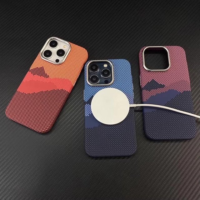 Creative Design Carbon Fiber Magnetic Phone Case for iPhone 14 15 Series for Kevlar Aramid Fiber PMMA Material Phone Cover