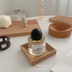 ถาดไม้ลายคลื่นน้ำดีไซน์สร้างสรรค์ สไตล์นอร์ดิก สำหรับกาแฟ ชา ใช้บนโต๊ะ  เป็นมิตรกับสิ่งแวดล้อม พร้อมฐานกันความร้อน เหมาะสำหรับใช้ในสำนักงาน โรงแรม - Product Image 3