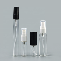 Flacon pulvérisateur à brume fine en verre transparent avec logo personnalisé, petit échantillon de parfum, atomiseur vide rechargeable pour kit de voyage et d'essai