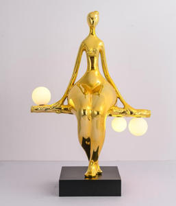 Lámpara <span class=keywords><strong>de</strong></span> Pie <span class=keywords><strong>con</strong></span> Diseño <span class=keywords><strong>de</strong></span> Escultura Humanoide, Luz LED, Resina y Vidrio, Diseño Moderno y Lujoso, Control por Botón, Decoración para Sala <span class=keywords><strong>de</strong></span> Estar o Sala <span class=keywords><strong>de</strong></span> Exposiciones - Product Image 5