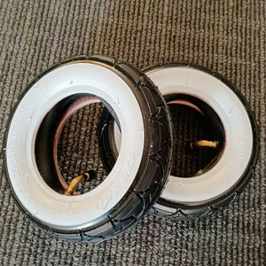 Pneu de skateboard EVOLVE 7 pouces 175x50 avec pneu pneumatique tout-terrain, roues de scooter 7x2 pouces, couleur noire et flanc blanc - Product Image 4